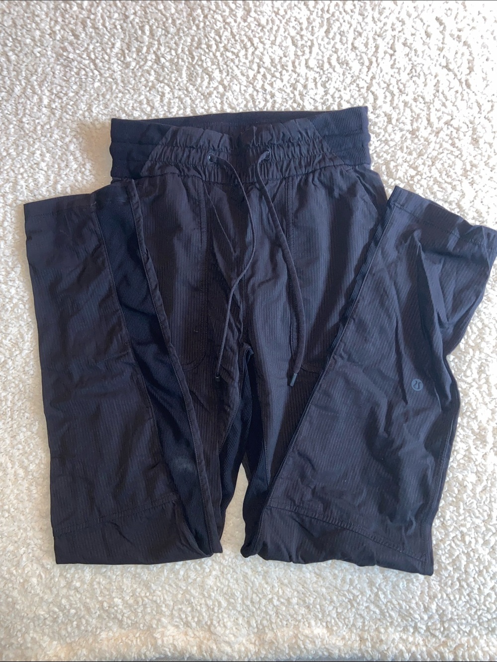 Lululemon pants